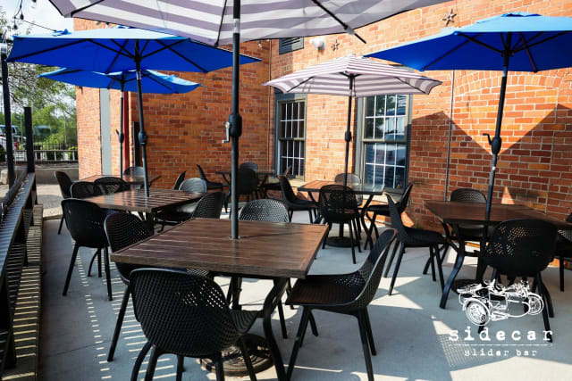 "4 Season" Patio at Sidecar Slider Bar - Plymouth