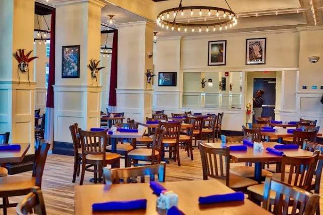 Louisiana Bistreaux - Buckhead photo 1