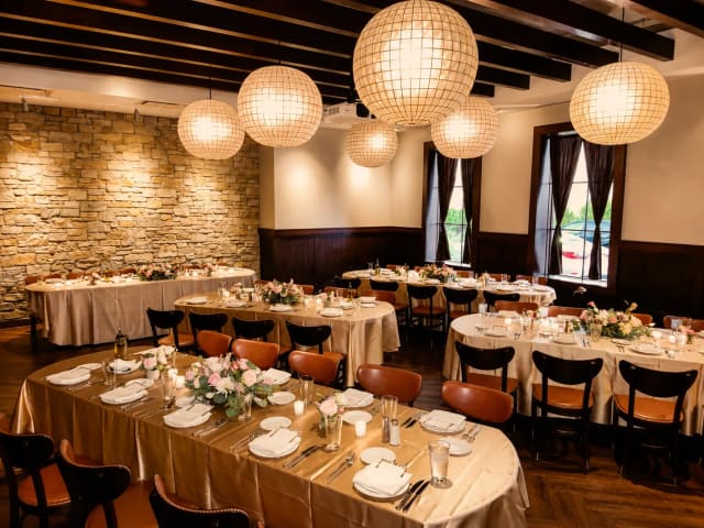 Carmine's Rosemont photo 1