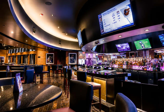 Crave American Kitchen & Sushi Bar – Sioux City photo 1