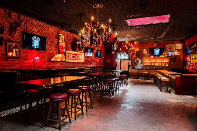 The District Lounge photo 2