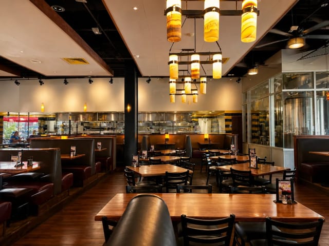 Gordon Biersch Brewery Restaurant photo 2
