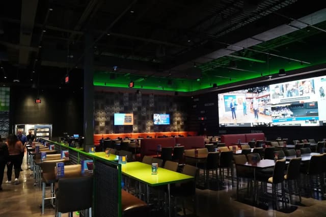 Dave & Buster's - Port St. Lucie, FL photo 1