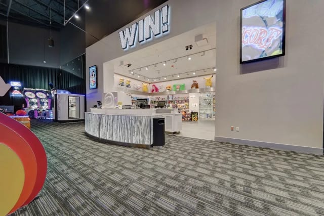 Dave & Buster's - Overland Park, KS photo 2