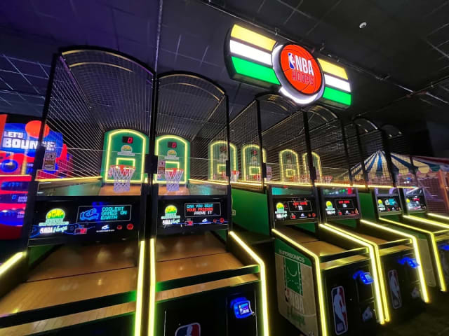 Dave & Buster's - Lynnwood, WA photo 2