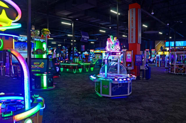 Dave & Buster's - Lansing, MI photo 2