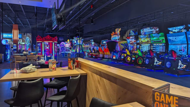 Dave & Buster's - Davenport, IA photo 2