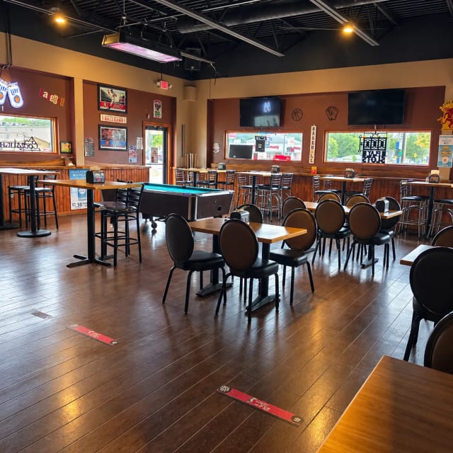 Rocket Bar & Grill photo 2