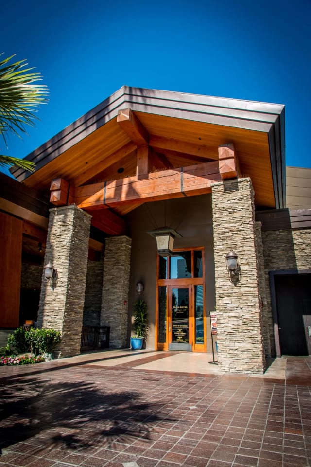 Claim Jumper Tualatin photo 1