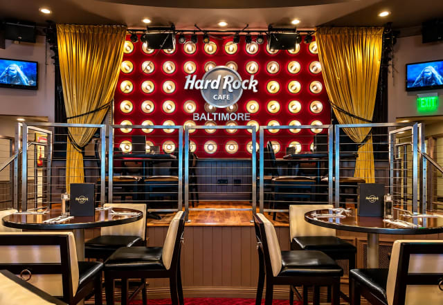 Harbor Side at Hard Rock Cafe: Baltimore