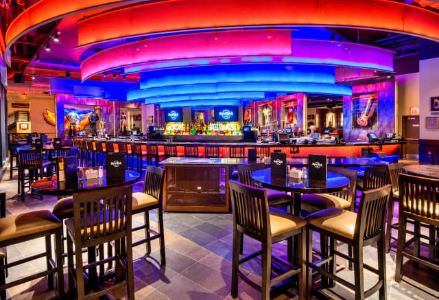 Oval Bar at Hard Rock Cafe: Las Vegas