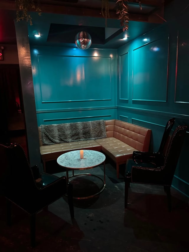 Beso MAE cocktail lounge photo 2