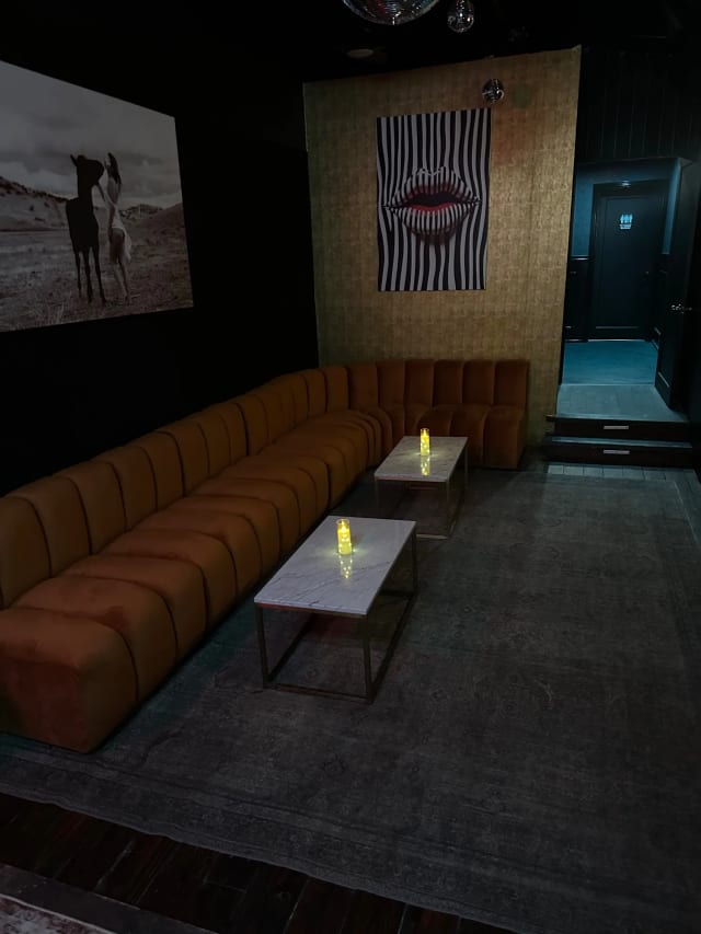 Beso MAE cocktail lounge photo 4