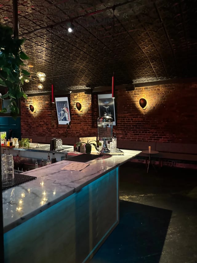 Beso MAE cocktail lounge photo 3