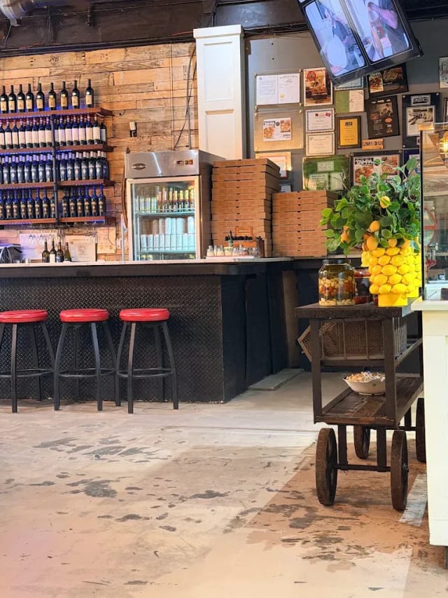 Due Amici Pizza & Pasta Bar photo 5