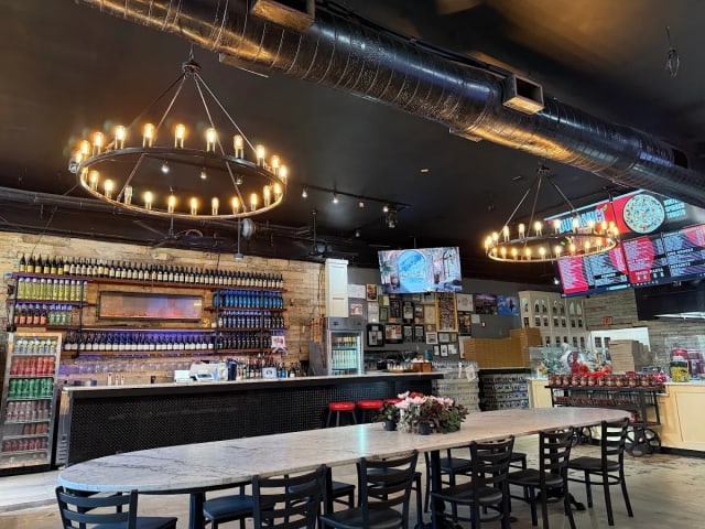 Due Amici Pizza & Pasta Bar photo 4