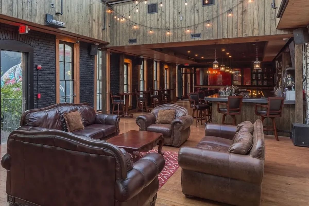 San Jac Saloon