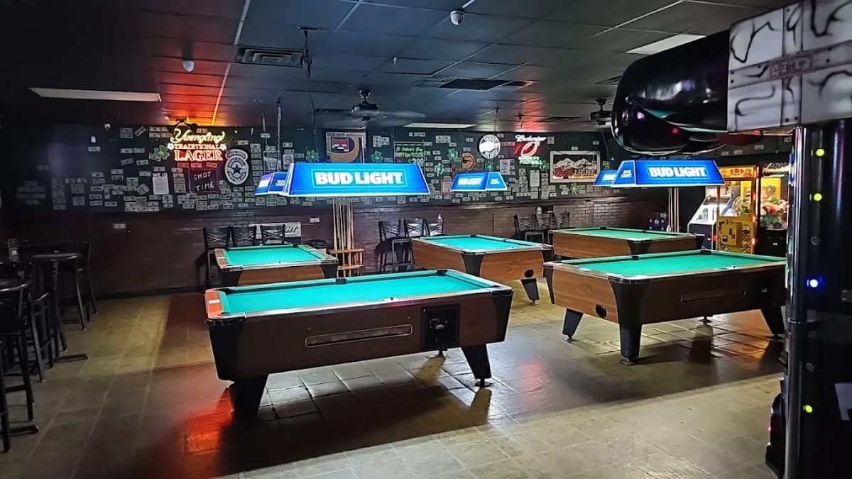 O’Shucks Karaoke Bar