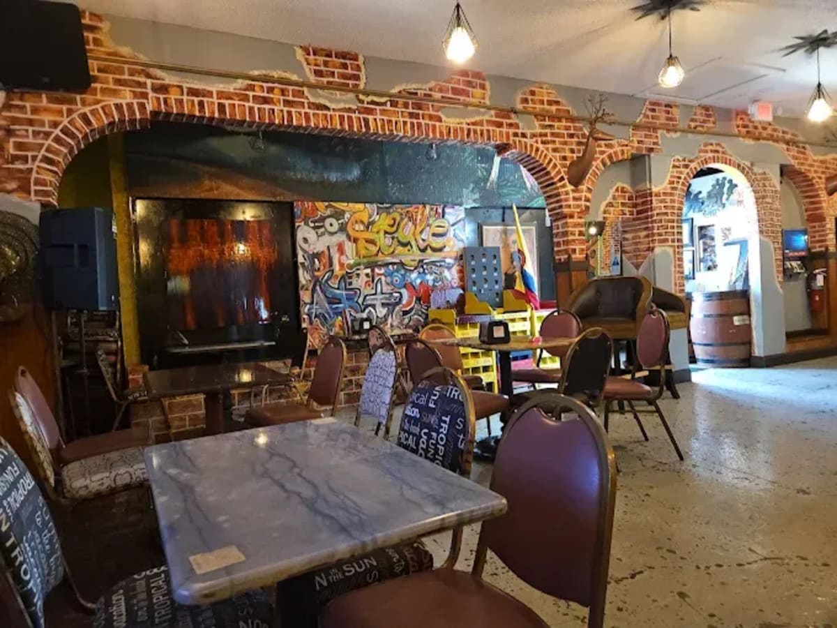 Chivas Burger Resturant