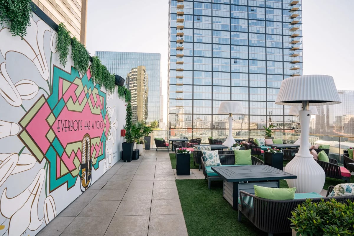 Heirloom Rooftop Lounge at Holston House