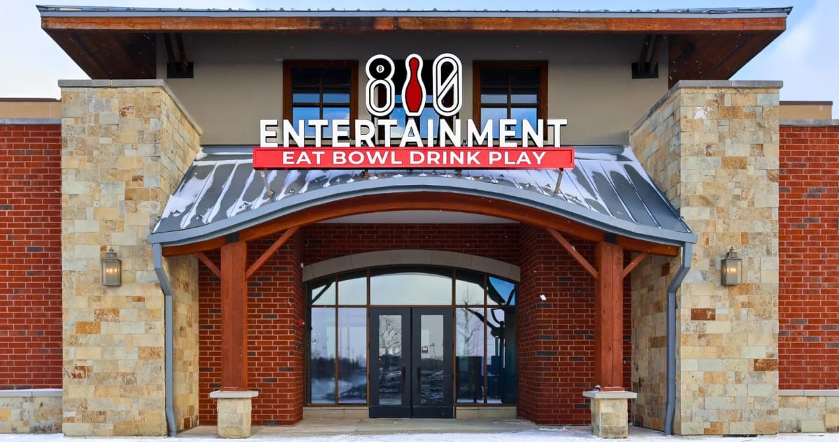 810 Entertainment - South Barrington