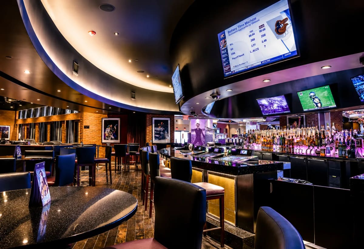 Crave American Kitchen & Sushi Bar – Sioux City