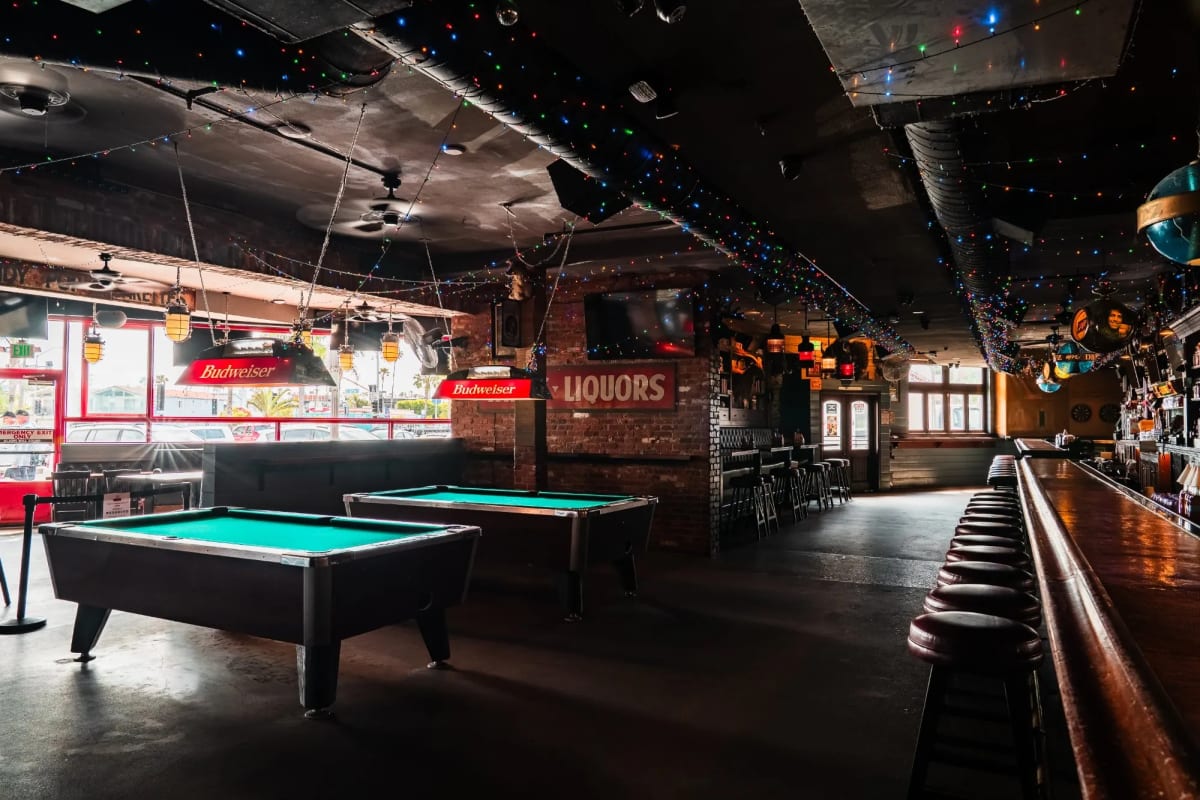 Stag Bar + Kitchen