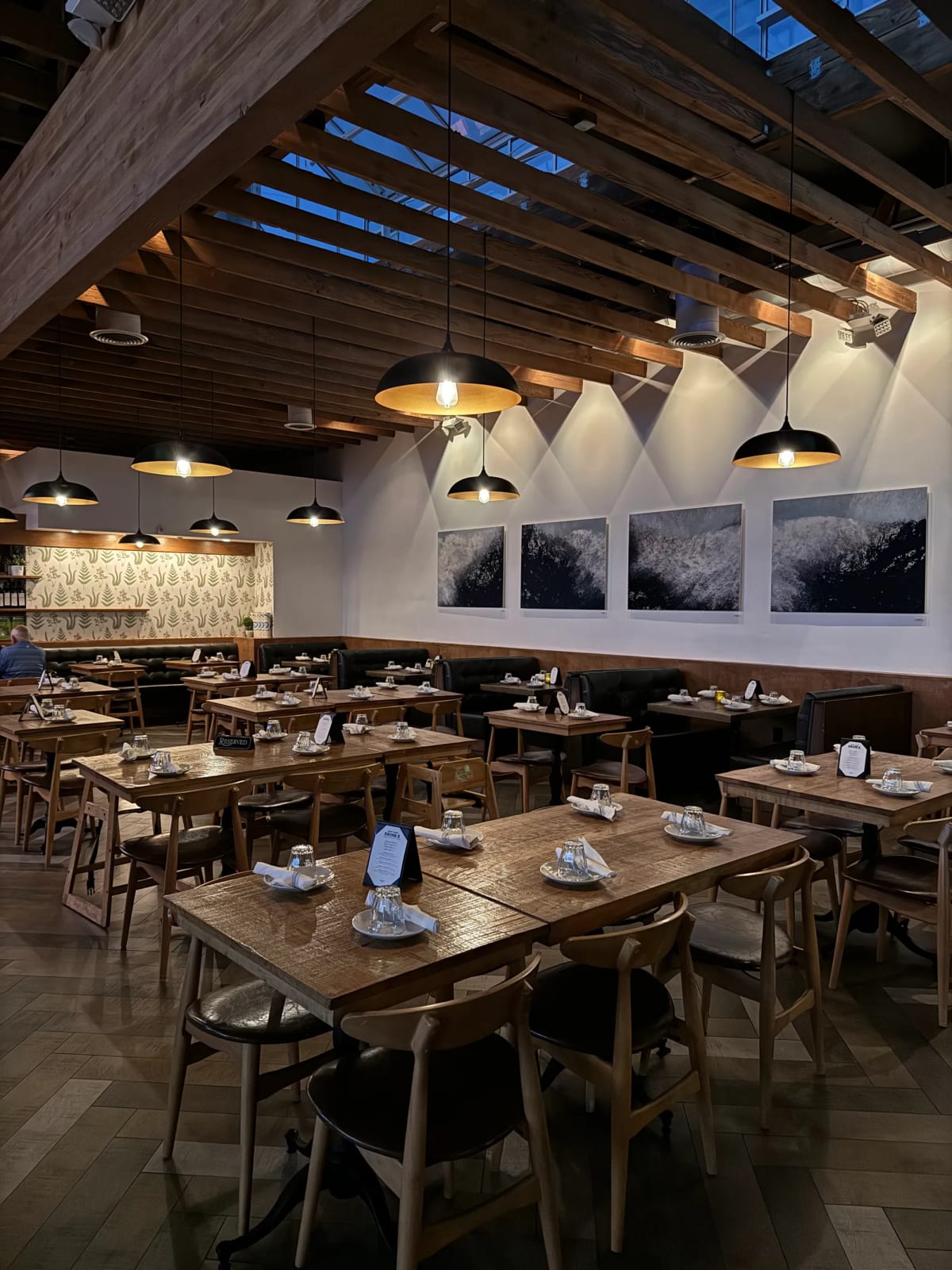 Taverna at the Mar Vista