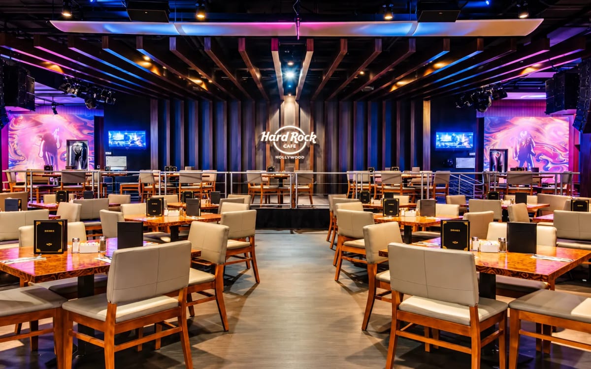 Hard Rock Cafe: Hollywood CA