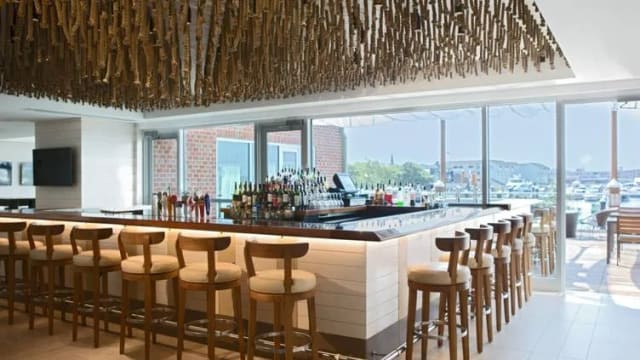 Skiff Bar photo 4