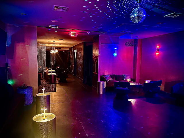 Everything's Jake NYC Bar & Lounge photo 4