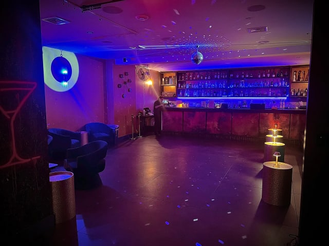 Everything's Jake NYC Bar & Lounge photo 3