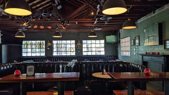Gibson Street Bar photo 5