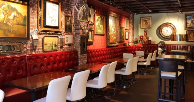 McRae's American Bistro & Cocktails photo 5