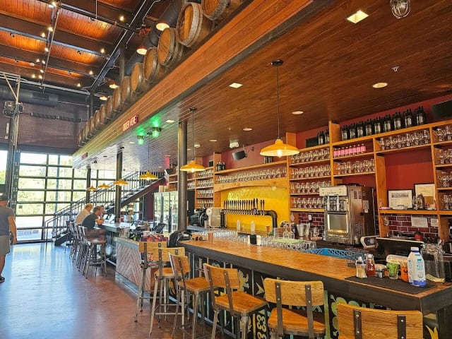 Lazarus Brewing: East Sixth photo 4