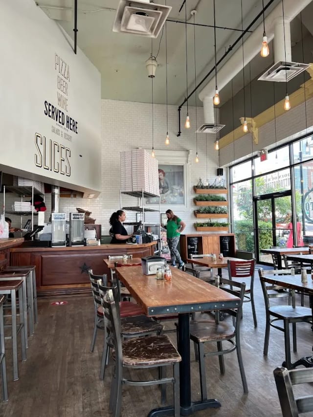 Otto Pizza - Comm Ave photo 5