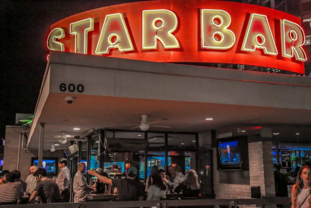 Star Bar photo 3