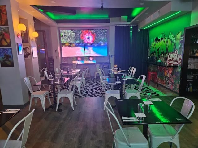 Uptown Gaming Bar & Lounge photo 1