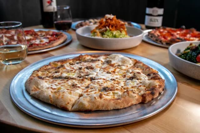 Magic 5 Pie Co. photo 4