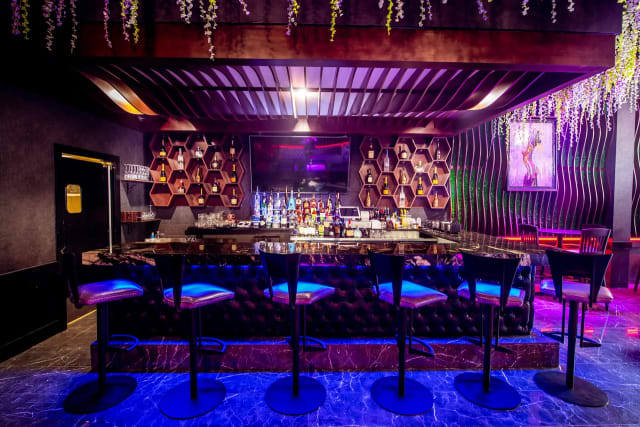 Vanity Restaurant and Bar photo 4