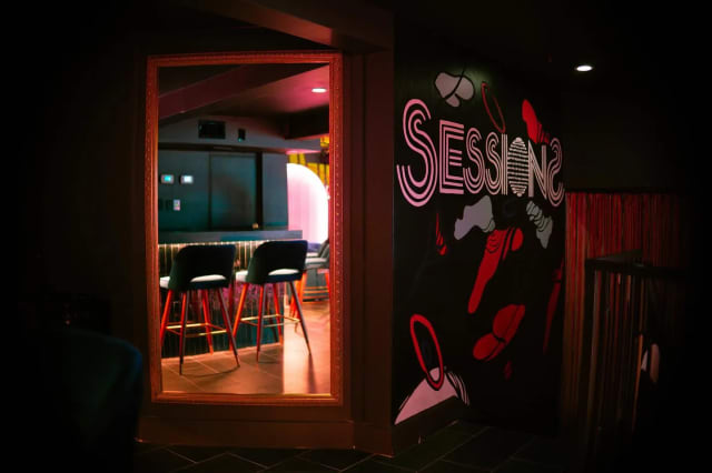 Sessions photo 1