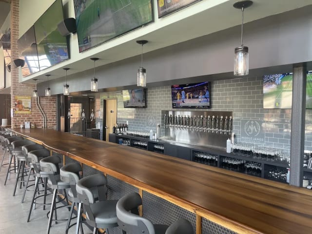 Middle James Brewing Company:  Rock Hill photo 3