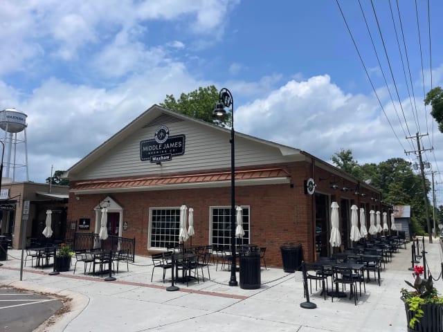 Middle James Brewing Company: Waxhaw photo 3