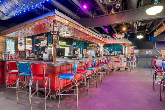 Tin Roof: Birmingham photo 2