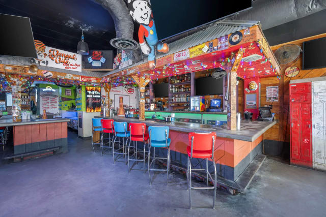 Tin Roof: Cincinnati photo 4