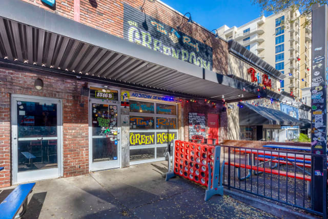 Tin Roof: Nashville - Demonbreun Hill photo 5