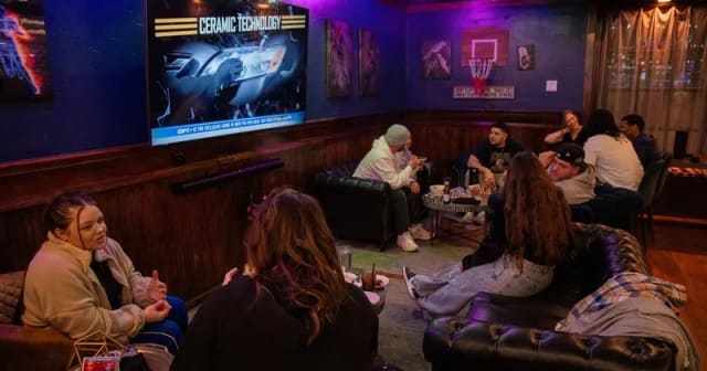 Ballers Bar and Grill photo 3