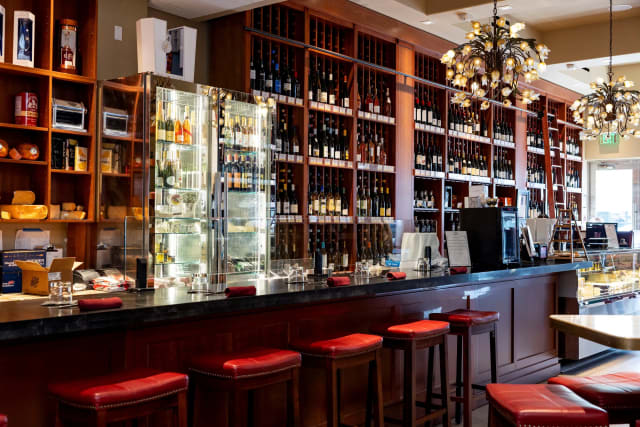 The Wine & Spirits Kitchen photo 4