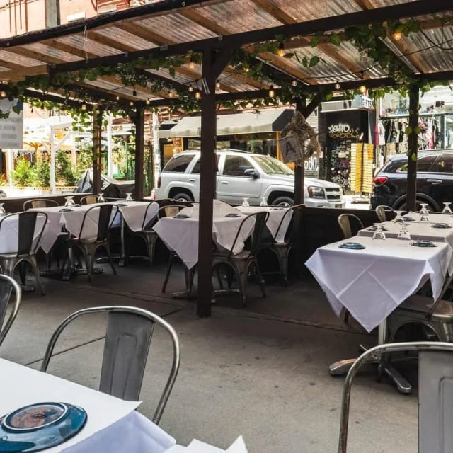 Umbertos Clam House photo 5