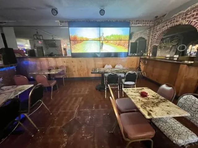 Chivas Burger Resturant photo 5